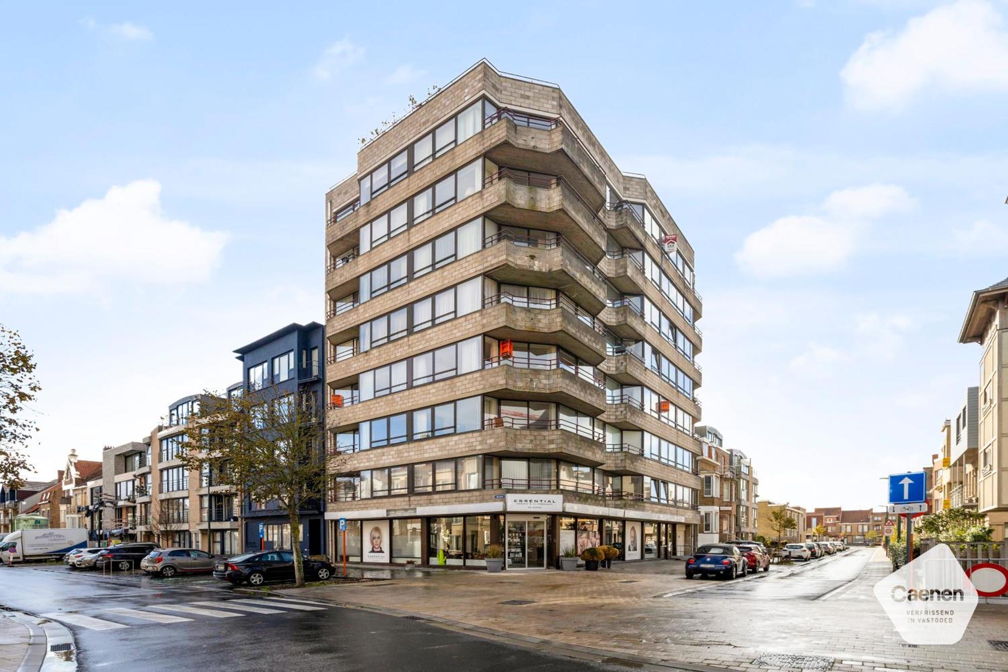 Depannemarkt De Panne Quarto foto